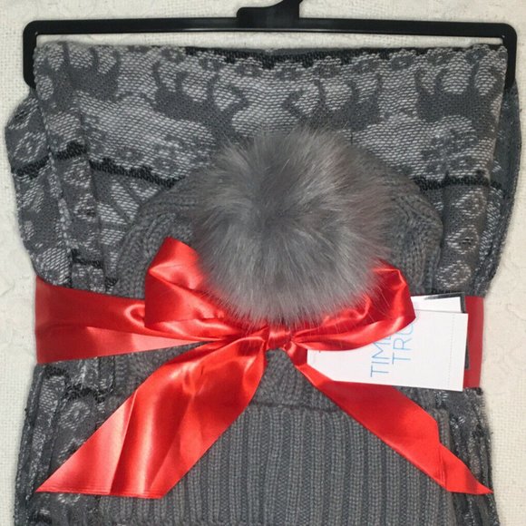 Time and Tru Accessories - NEW Women's Fairisle Beanie and Scarf Set